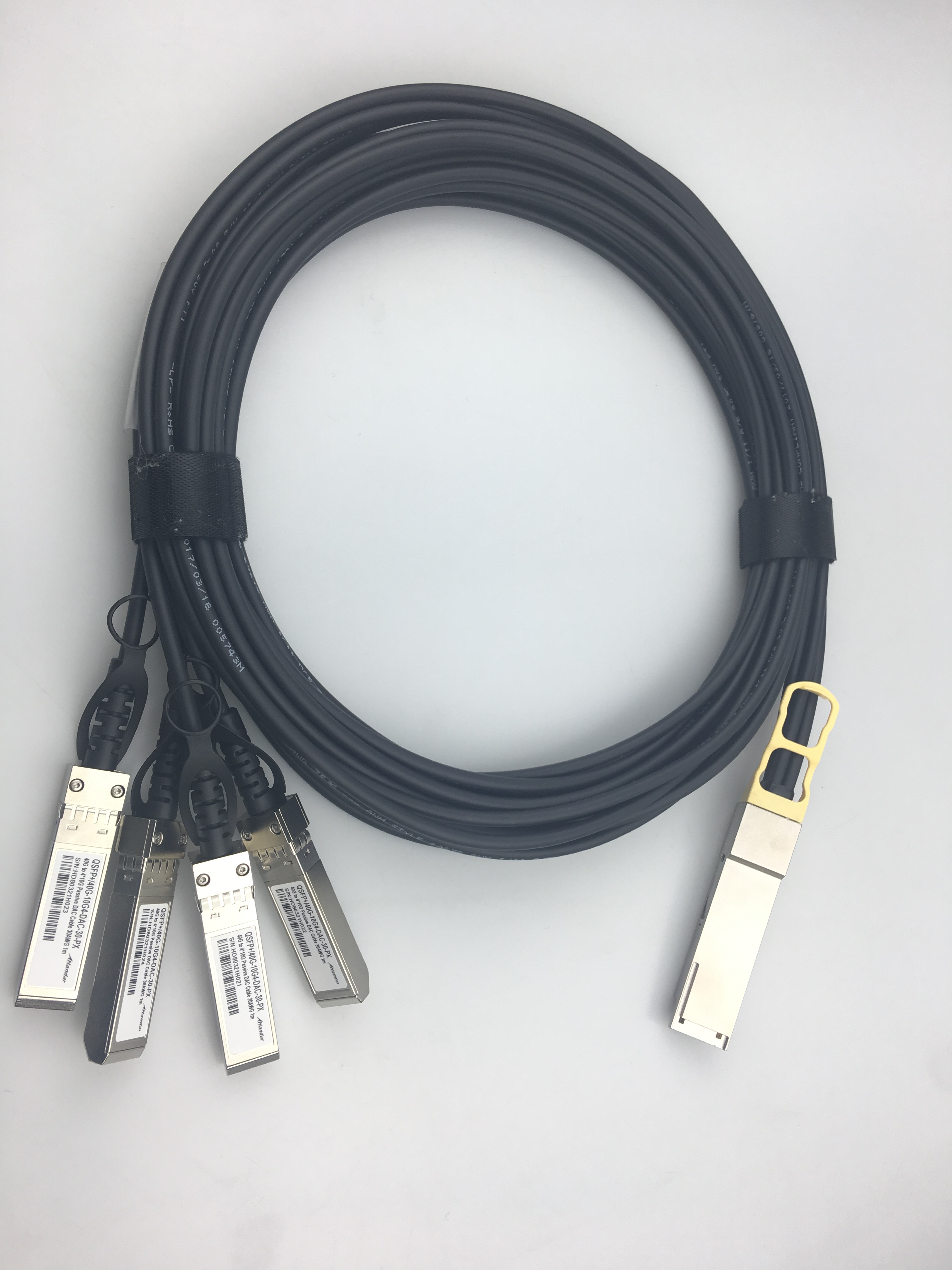 QSFP+40G-AOC 3м 40G QSFP + к четырем медным кабелям прямого подключения 10G SFP +